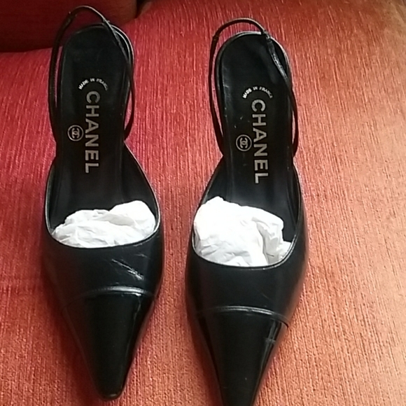 CHANEL Black Slingback Pumps - Picture 2 of 5